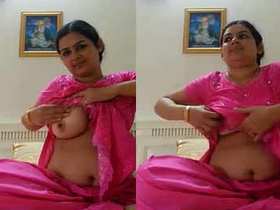 Indian nurse Bhabi in pink salwar suit takes self-pleasure