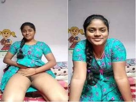 Desi babe flaunts her big ass and pussy in a solo masturbation video