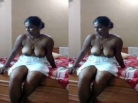 Tamil wife flaunts her breasts in public