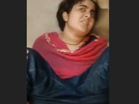 Bhabi Bixi's intimate encounter with her lover Gigi