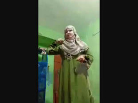 Bela's sexy hijabi bhabi burka video
