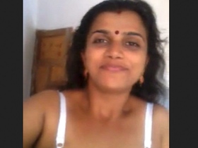 Stunning wife indulges in self-pleasure