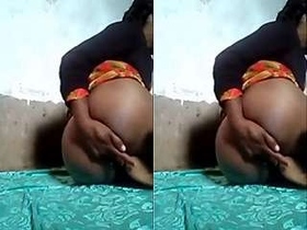 Indian girl flaunts her nude body in a video