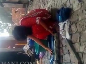 Indian housewife's erotic encounter with milkman in Boltikahani story