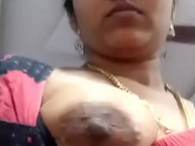 Tia's sizzling performance in a Mallu Kerala video
