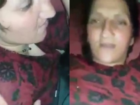 Aunty from Kashmir enjoys sexual intercourse with her husband