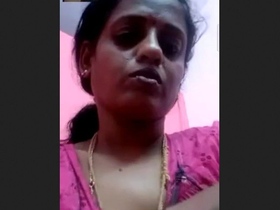 Sensual lovemaking of Indian aunty (bhabi)
