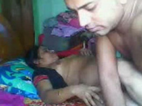 Indian aunt gets drilled by young guy
