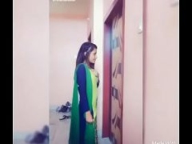 Hindi audio and video of a sexy Gujarati girl getting drilled in a hotel room