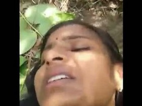 A Mallu babe's virgin pussy gets fucked outdoors in a hot video