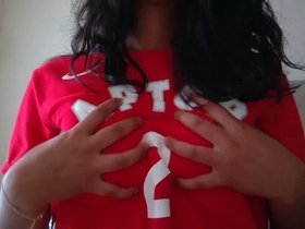 Desi girlfriend seduces with her ample bosom