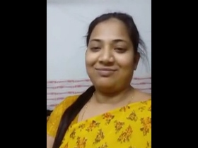 Steamy solo session of an attractive older woman in the bathroom