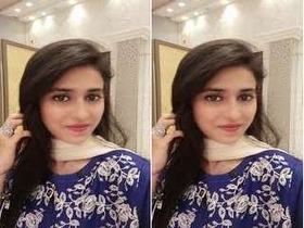 A stunning Pakistani babe flaunts her body on a video call