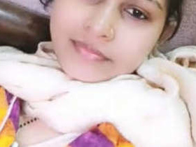 Excited Indian bhabhi performs live on camera