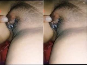 Watch a Desi bhabhi masturbate live on camera