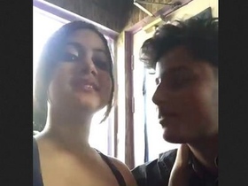 Langoor's hilarious hoorsmooching antics