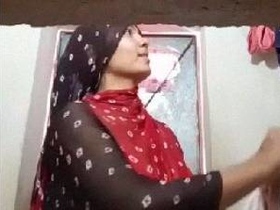Naughty hillbilly bhabhi films herself getting naked in the bathroom