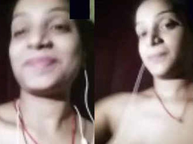 Indian college girl reveals her curves and intimate parts during a video chat