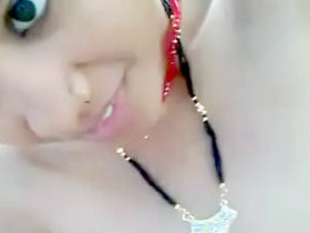 Desi couple enjoys outdoor sex in the village