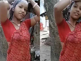 Indian beauty soaks in a steamy bath