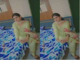 Exclusive video of a sexy Indian girl showing her boobs