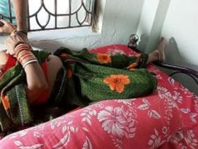 Indian couple enjoys full sex in hotel room