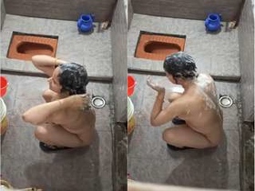 Desi bhabha caught on camera while bathing in secret part 1
