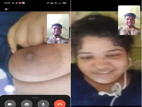 Bangla girl flaunts her breasts on Facebook for her lover
