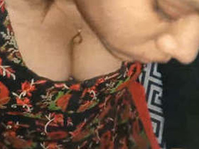 Hot Indian girl gives a sensual blowjob