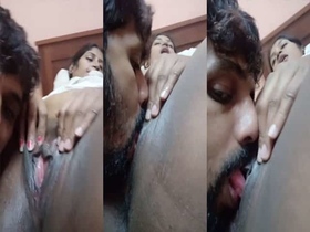 Indian babe's pussy licked and fingered in hot MMS video