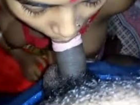 Indian beauty gives a satisfying oral pleasure