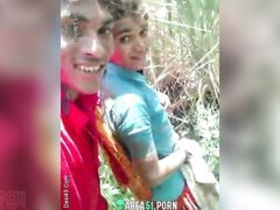 Indian village lovers indulge in steamy outdoor sex