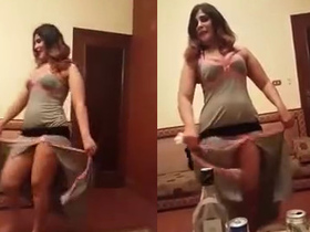 Seductive Arabic spouse performs sensual dance