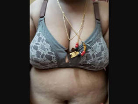 Video of Tamil married lady engaging in sexual activity