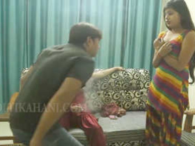 Cash-paid desi girl's first time sex video