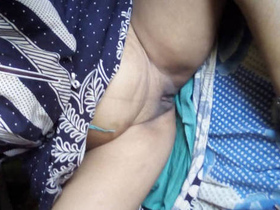 Village bhabi with lovely pussy