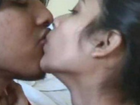 Sensual audio captures newly married Indian couple's intimate honeymoon
