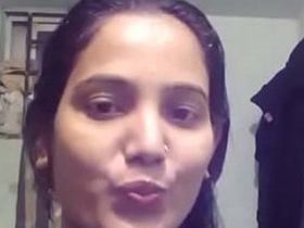 Desi babe with huge boobs flaunts her body in a video