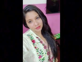 Sultry Pakistani woman flaunts her ample bosom