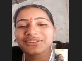 Desi girl shows off her pussy and ass on VC