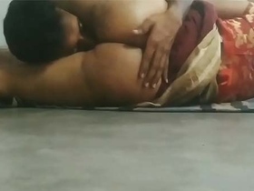 Indian sex MMS of Bivi's homemade sex tape