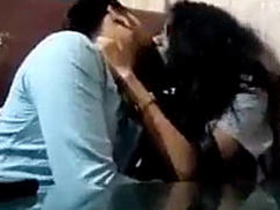 CPL desi couples make out in a cafe