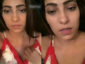 Rare video of Nikita Soni's stunning cleavage