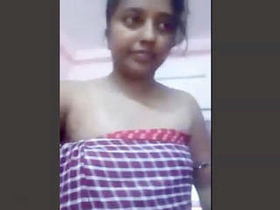 Steamy nude videos of an enticing Bengali beauty