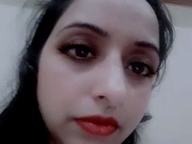 Pakistani bhabhi's nude selfie and video of chut
