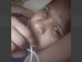 Lankan beauty reveals herself on video chat