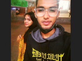 Indian bhabi flaunts her breasts in a steamy video