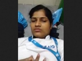 Employee gets frisky with her boss on break by fucking her pussy