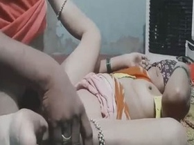Masturbation video of blindfolded Bihari bhabhi Dehhi in Hindi