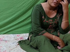 Seduce a married woman at her residence